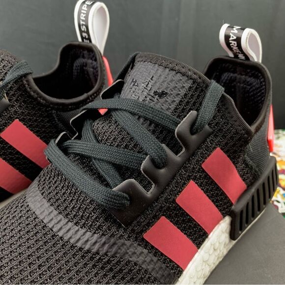 Adidas NMD R1 Pink Stripe Size 10 Mens / 11.5 Women's - Picture 7 of 14